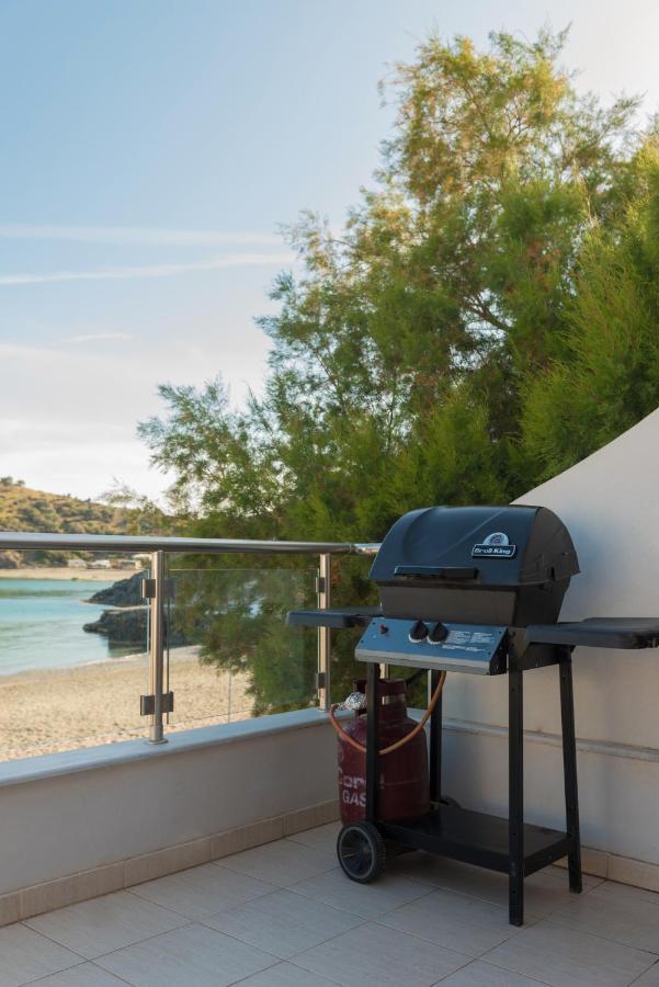 Beach Front Condo South Crete Kaloi Liménes Dış mekan fotoğraf