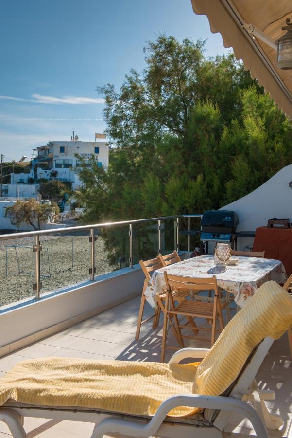 Beach Front Condo South Crete Kaloi Liménes Dış mekan fotoğraf