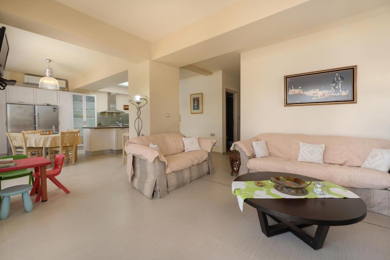 Beach Front Condo South Crete Kaloi Liménes Dış mekan fotoğraf